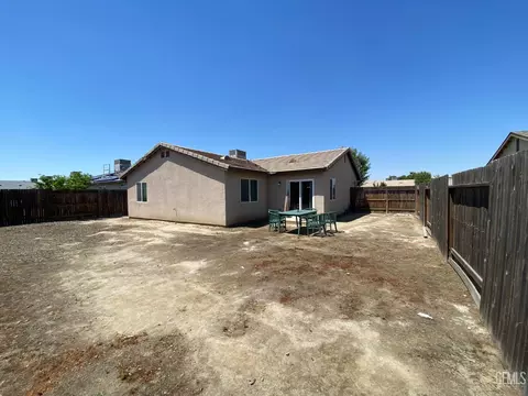 421 Salazar Ave, Bakersfield, CA 93307 photo 32
