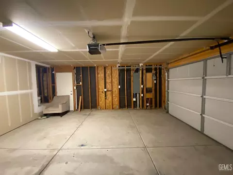421 Salazar Ave, Bakersfield, CA 93307 photo 28