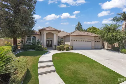 3207 Clappington, Bakersfield, CA 93311