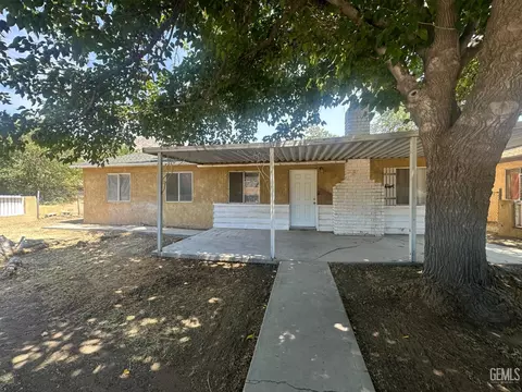 2908 Fulop St, Lake Isabella, CA 93240
