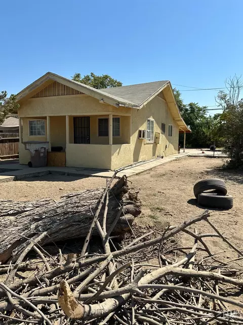 101 Kincaid St, Bakersfield, CA 93307