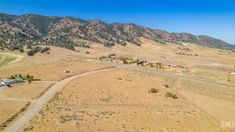 0 Comanche Dr, Tehachapi, CA 93561 photo 3