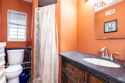 6402 Graves Ave, Van Nuys, CA 91406 photo 24