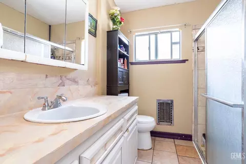 6402 Graves Ave, Van Nuys, CA 91406 photo 18