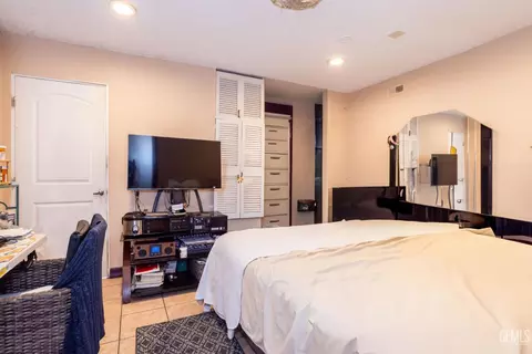 6402 Graves Ave, Van Nuys, CA 91406 photo 23