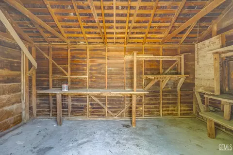 214 Pierce St, Taft, CA 93268 photo 25