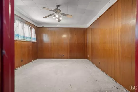 214 Pierce St, Taft, CA 93268 photo 16