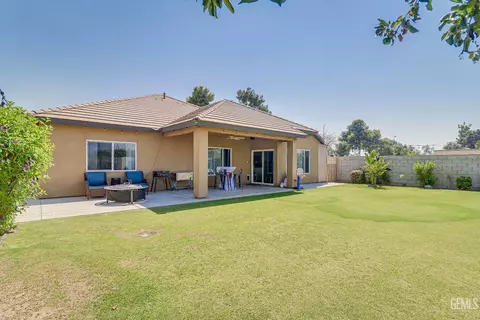 Exterior - 9320 Ribston Ave, Bakersfield, CA 93312 photo 7 of 9