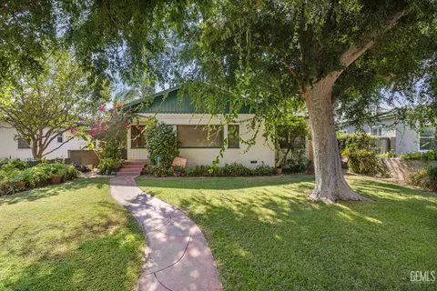 331 Beech St, Bakersfield, CA 93304 photo 2