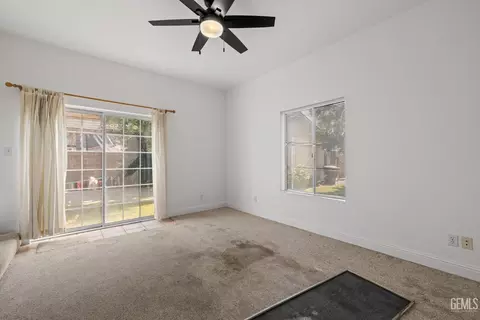 331 Beech St, Bakersfield, CA 93304 photo 43