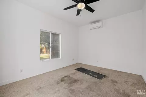 331 Beech St, Bakersfield, CA 93304 photo 42