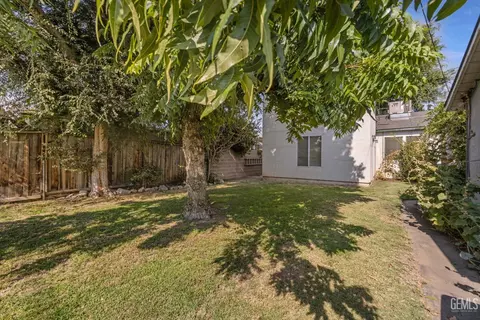 331 Beech St, Bakersfield, CA 93304 photo 26