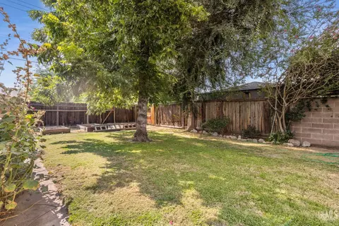 331 Beech St, Bakersfield, CA 93304 photo 24