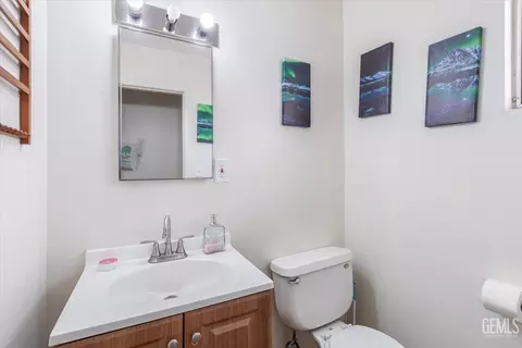Bath - 13645 Gilbert St, North Edwards, CA 93523 photo 2 of 2