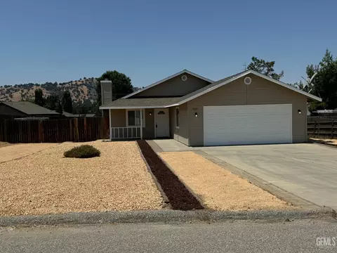 18101 Bold Venture Dr, Tehachapi, CA 93561 photo 1