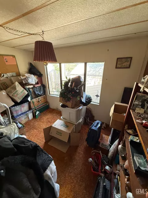 206 Pierce St, Taft, CA 93268 photo 8
