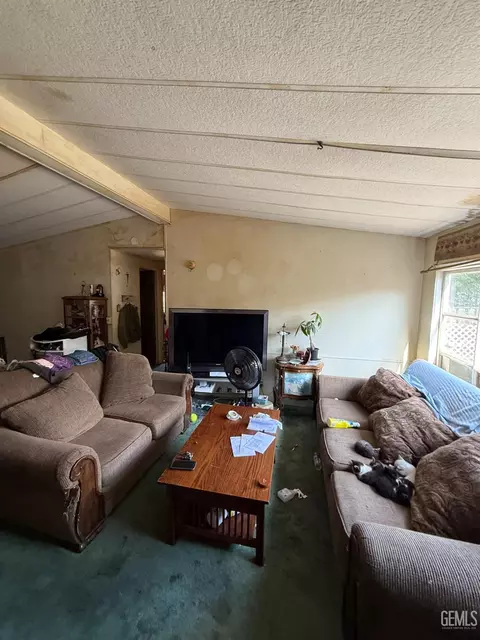 206 Pierce St, Taft, CA 93268 photo 5