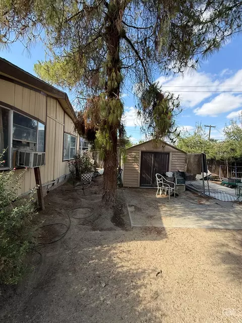 206 Pierce St, Taft, CA 93268 photo 13