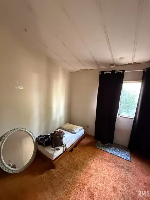 206 Pierce St, Taft, CA 93268 photo 10