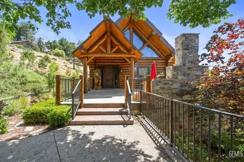 Exterior - 26000 Deertrail Dr, Tehachapi, CA 93561 photo 5 of 18