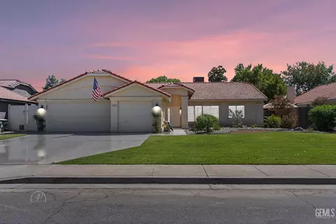 13921 Calle Elegante, Bakersfield, CA 93314