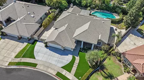 10605 Redbridge Way, Bakersfield, CA 93311