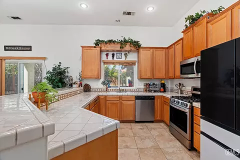 3012 Eagle Valley Pl, Bakersfield, CA 93313 photo 16