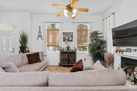 3012 Eagle Valley Pl, Bakersfield, CA 93313 photo 10