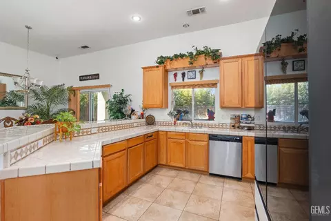 3012 Eagle Valley Pl, Bakersfield, CA 93313 photo 17