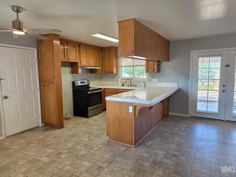 22201 Mccarthy Dr, Tehachapi, CA 93561 photo 7
