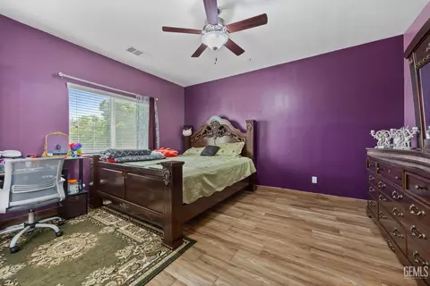 Bedroom - 3313 Amazon Dr, Bakersfield, CA 93313 photo 2 of 3