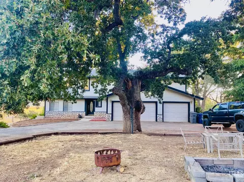 24175 Martingale Way, Tehachapi, CA 93561 photo 1