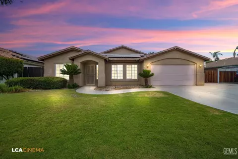 5502 Veneto St, Bakersfield, CA 93308