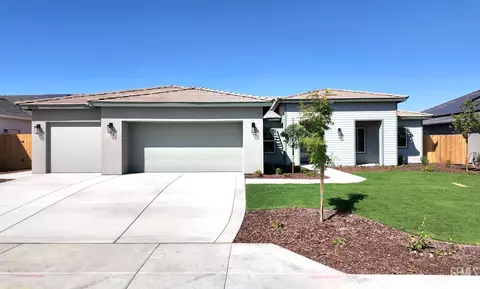 16720 Muscatine Ln, Bakersfield, CA 93314