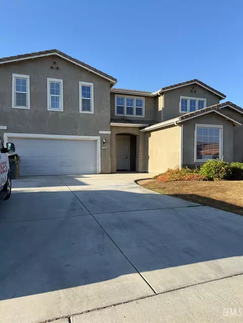 11613 Presidential Rd, Bakersfield, CA 93312