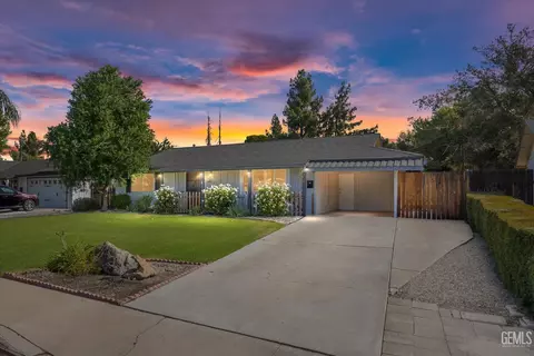 400 Cherry Hills Dr, Bakersfield, CA 93309