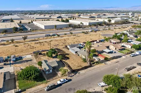 1900 Padre St, Bakersfield, CA 93307 photo 3