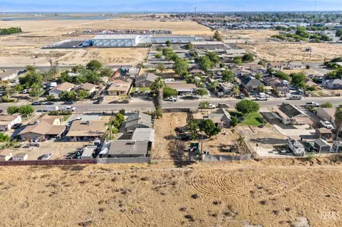 1900 Padre St, Bakersfield, CA 93307 photo 8