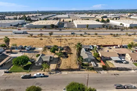 1900 Padre St, Bakersfield, CA 93307 photo 4