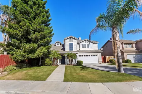 3905 Dos Lagos Dr, Bakersfield, CA 93311