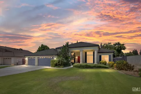 6511 Regent Wood Ct, Bakersfield, CA 93312