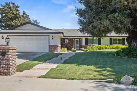 3400 Waldport Ln, Bakersfield, CA 93309