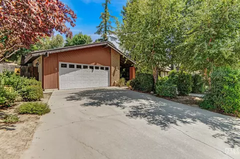 1508 Club View Dr, Bakersfield, CA 93309