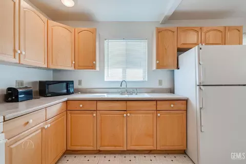 411 A St, Taft, CA 93268 photo 11