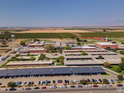 View/Area - 429 Barlow Ct, Arvin, CA 93203 photo 5 of 6
