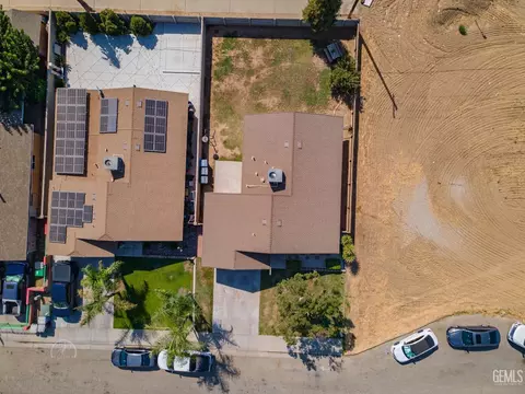 View/Area - 429 Barlow Ct, Arvin, CA 93203 photo 2 of 6