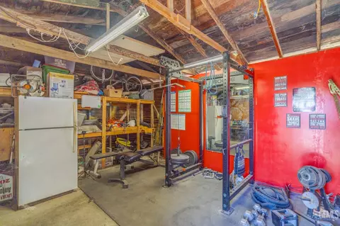 Other - 613 B St, Taft, CA 93268 photo 12 of 13