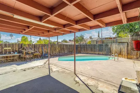Other - 613 B St, Taft, CA 93268 photo 10 of 13