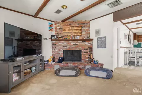 Other - 613 B St, Taft, CA 93268 photo 7 of 13