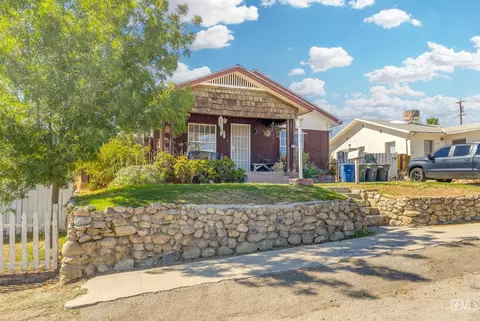 Other - 613 B St, Taft, CA 93268 photo 2 of 13